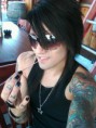 /album/fotogalerie/ashley-black-veil-brides-15083305-450-600-jpg/